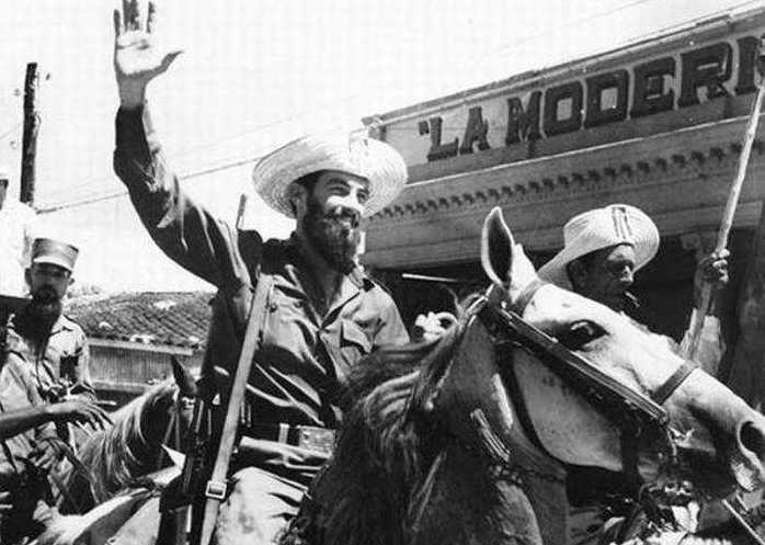 Dueño de un carisma especial, Camilo Cienfuegos deslumbró a combatientes y pobladores del Frente Norte de Las Villas no solo por sus virtudes como estratega militar